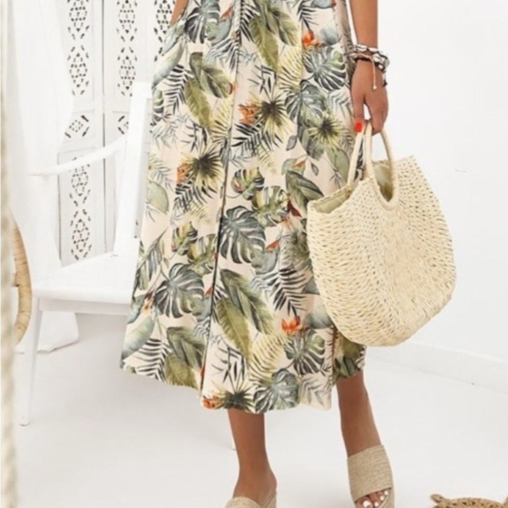 Stradivarius Green and Cream Leaf A-Line Skirt